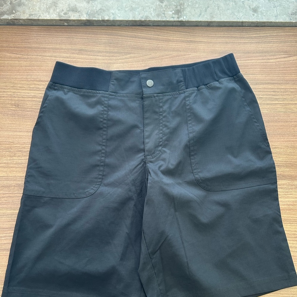 Joe Fresh Men's Black Flat Front Shorts